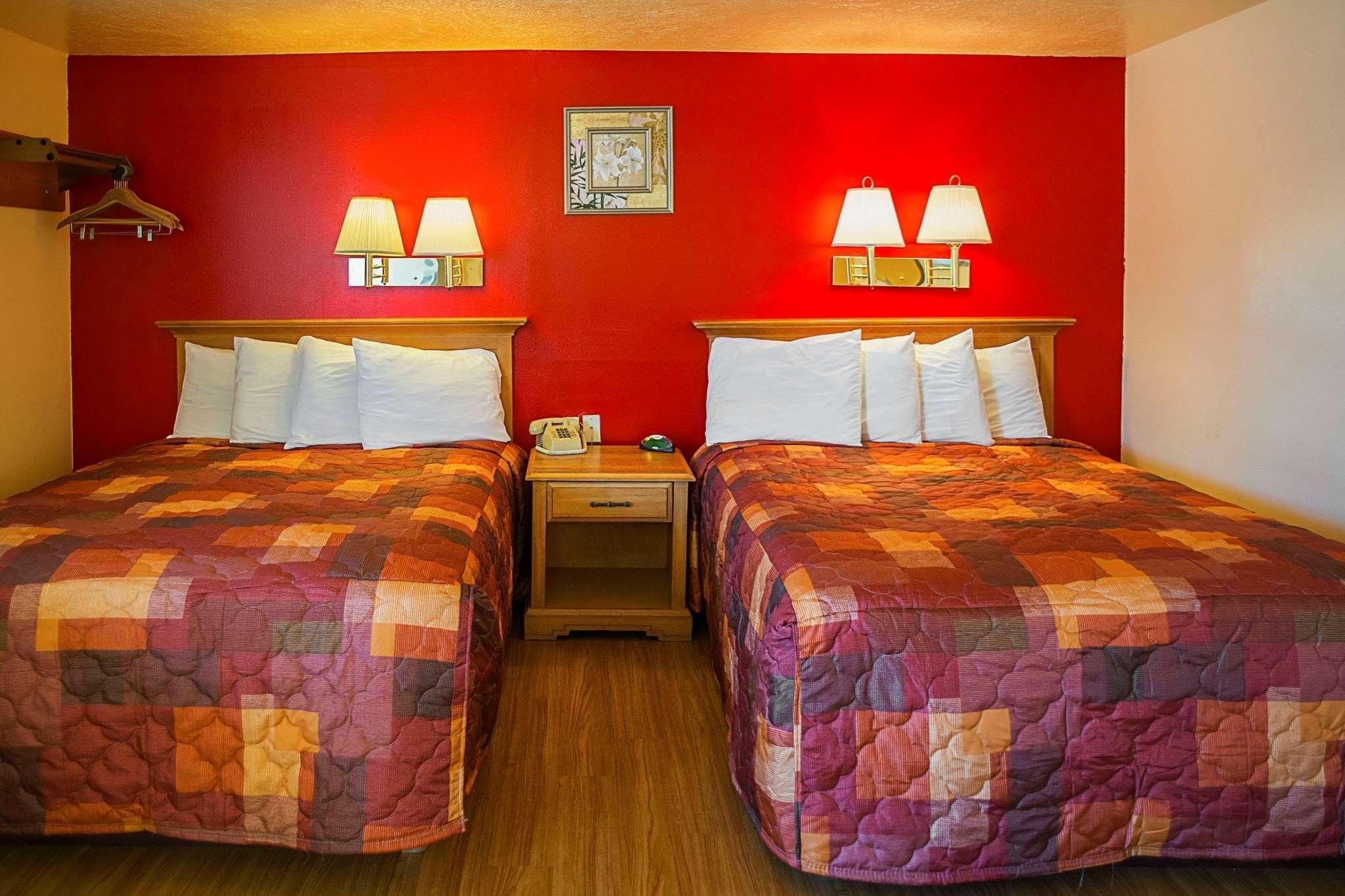 Rodeway Inn Бъфало Екстериор снимка