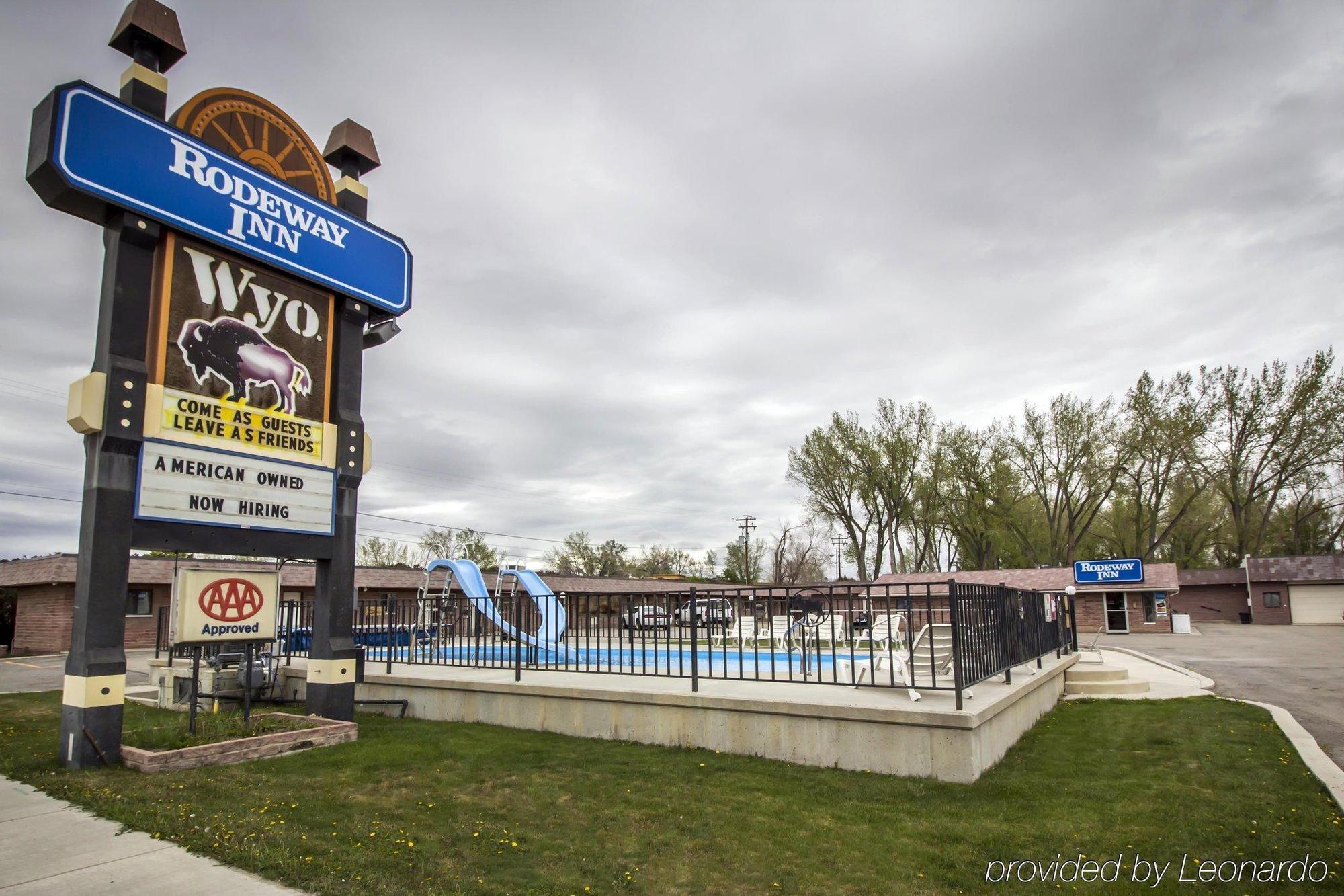 Rodeway Inn Бъфало Екстериор снимка
